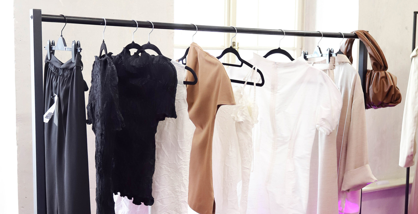 SmatanaQ_Showroom_001